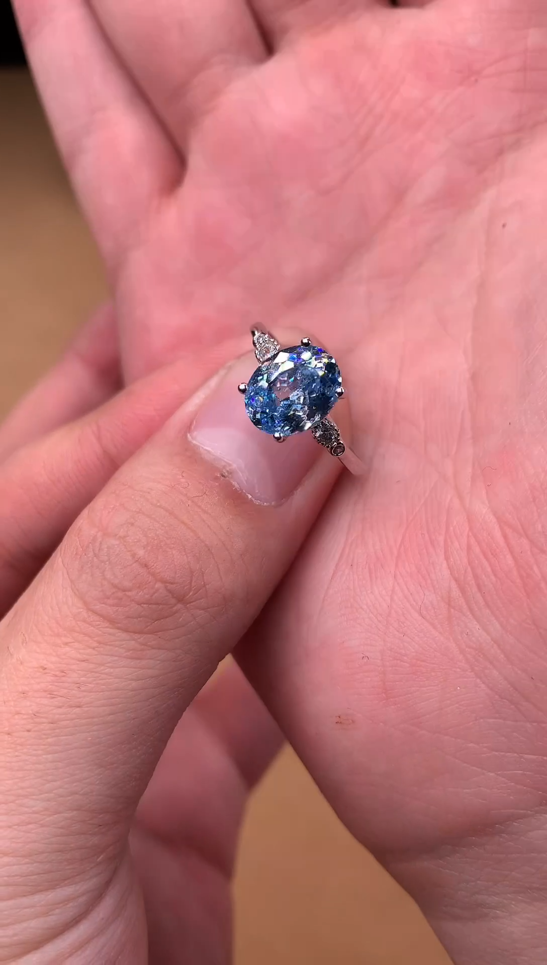 银S925镶嵌戒指海蓝宝石2222