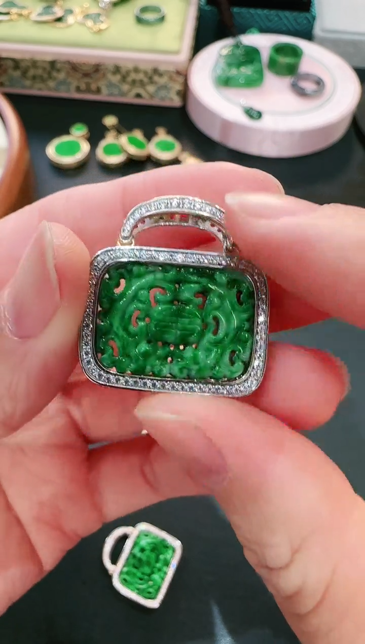 【闪购商品】翡翠颈饰银S925镶嵌吊坠