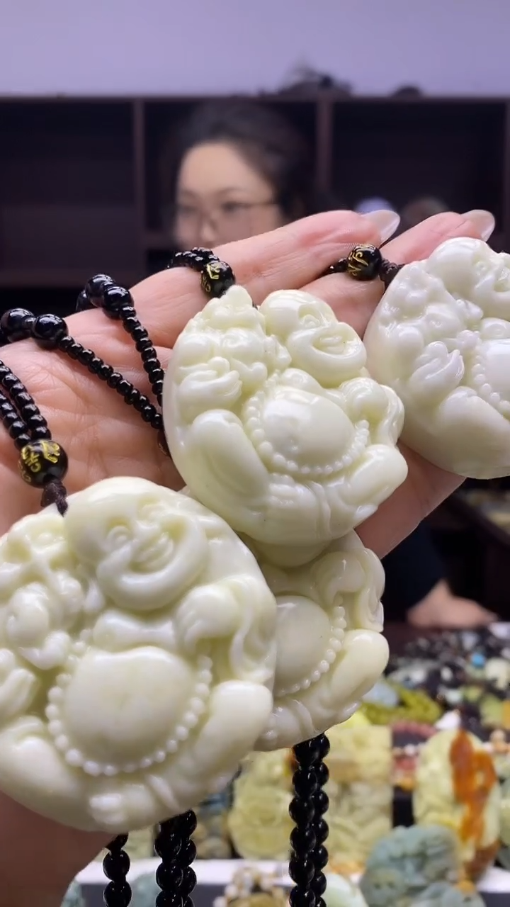 未镶嵌岫玉挂件 多样性发货发其中一件