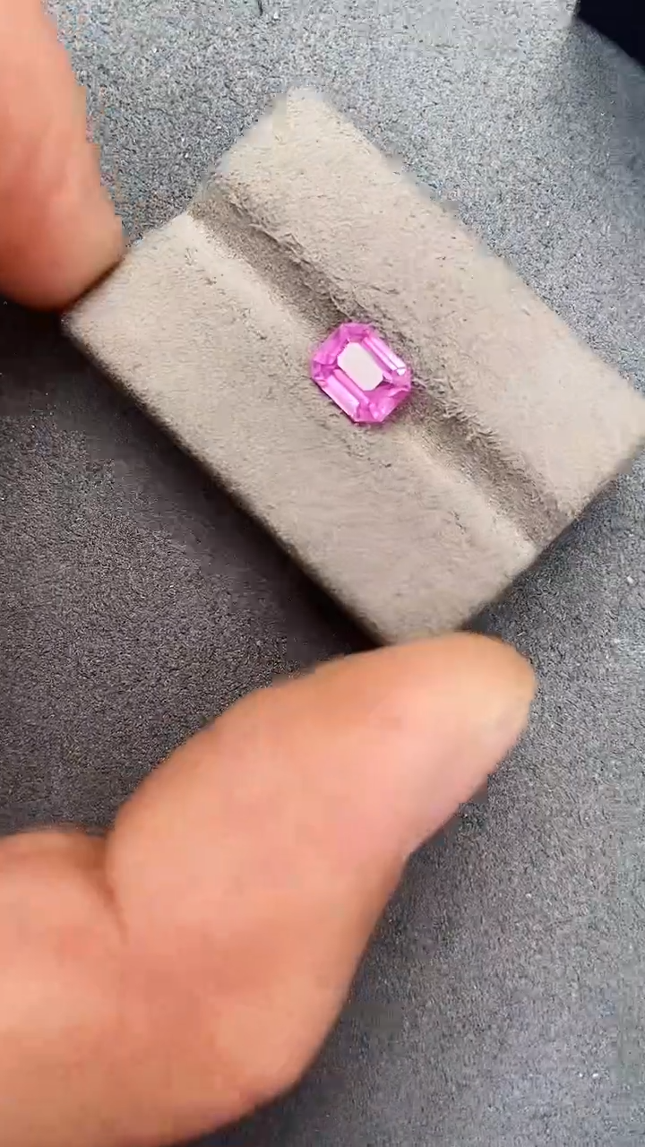 【闪购商品】彩色蓝宝石裸石未镶嵌1.98