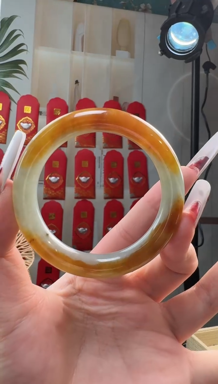 【闪购商品】翡翠手镯未镶嵌手镯