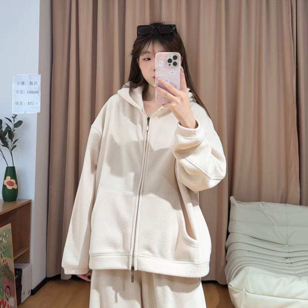 86009余小鱼【轻松衣】两色纯色连帽韩版时尚百搭秋冬外套女装