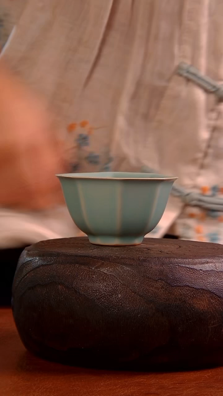 瓷源  带款 大口八方杯