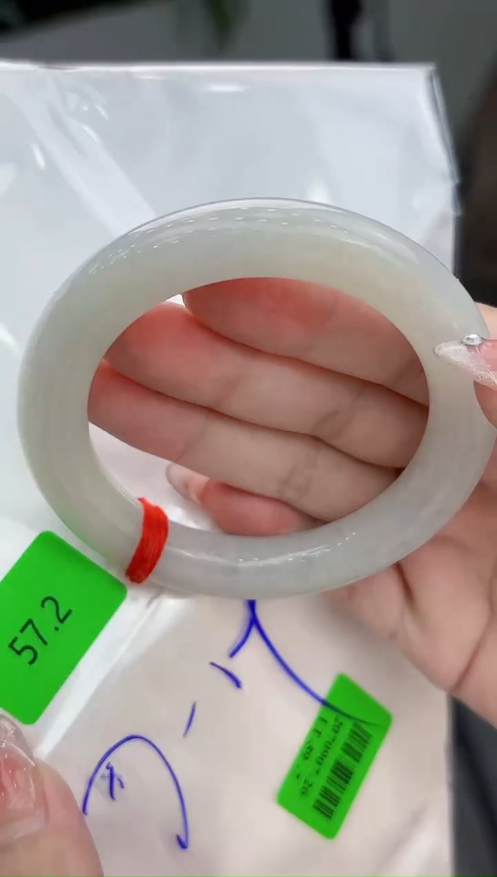 【闪购商品】翡翠手镯未镶嵌翡翠手镯