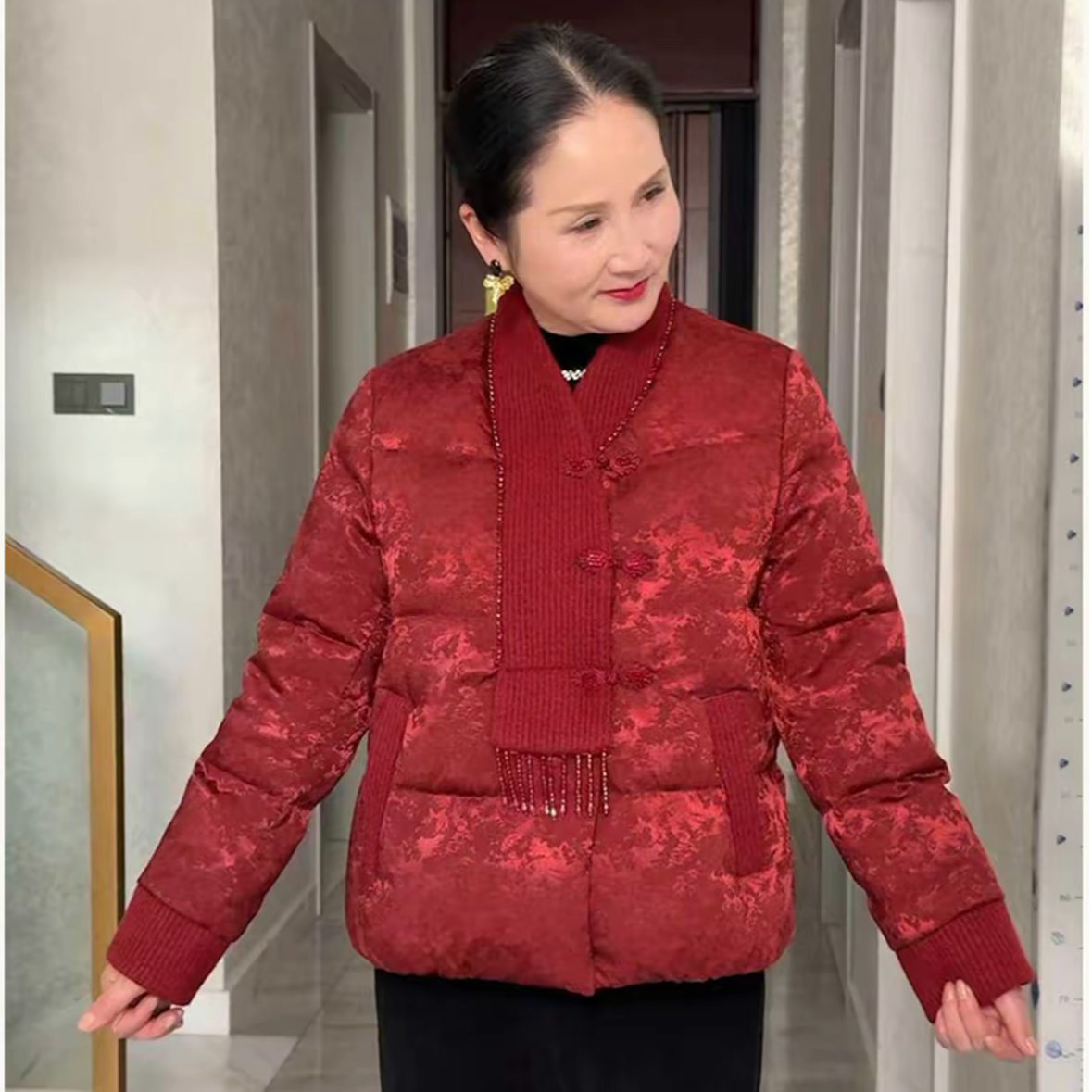 2025冬季妈妈装新中式斜襟羽绒服喜婆婆中老年加厚保暖外套国风