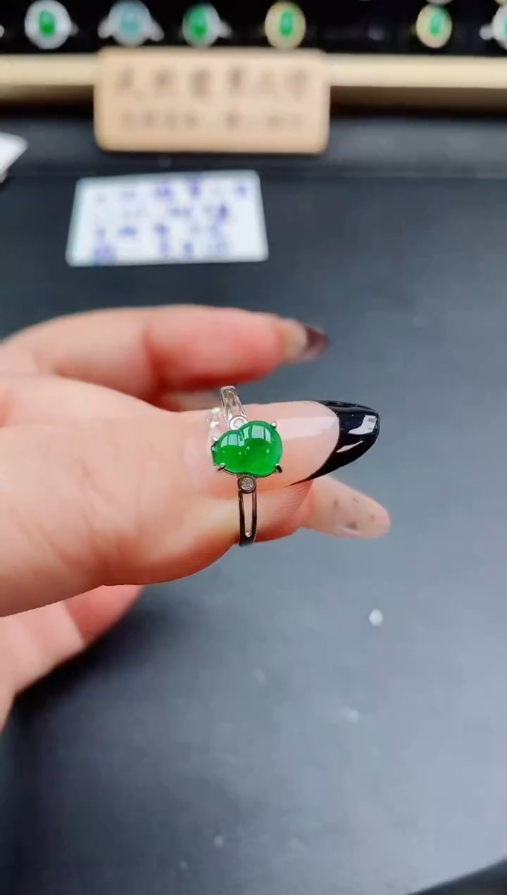 银S925镶嵌戒指翡翠1