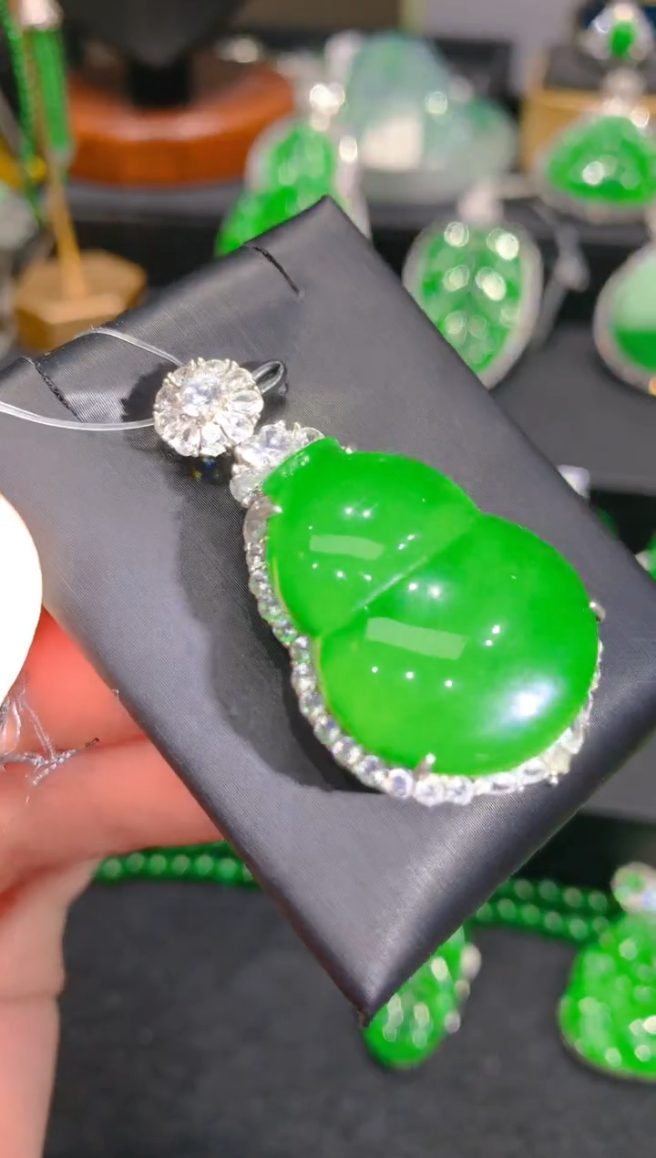 【闪购商品】翡翠颈饰银S925镶嵌70一季