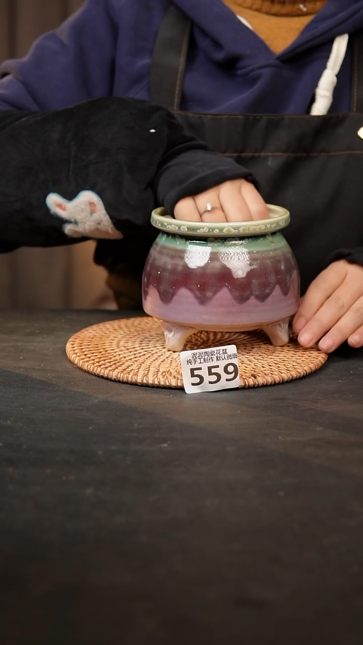 【闪购商品】瓷片559泥泥手工花盆口10高10