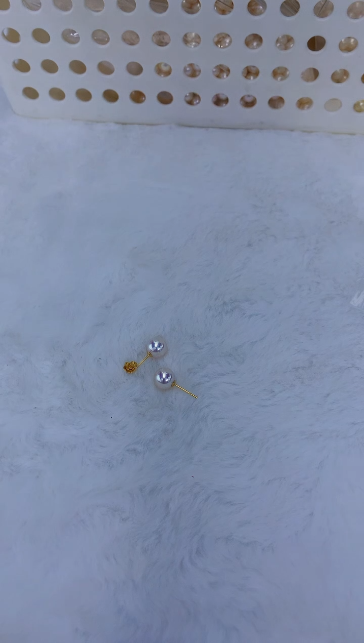 18K金镶嵌饰品海水珍珠8.5-9素钉定制