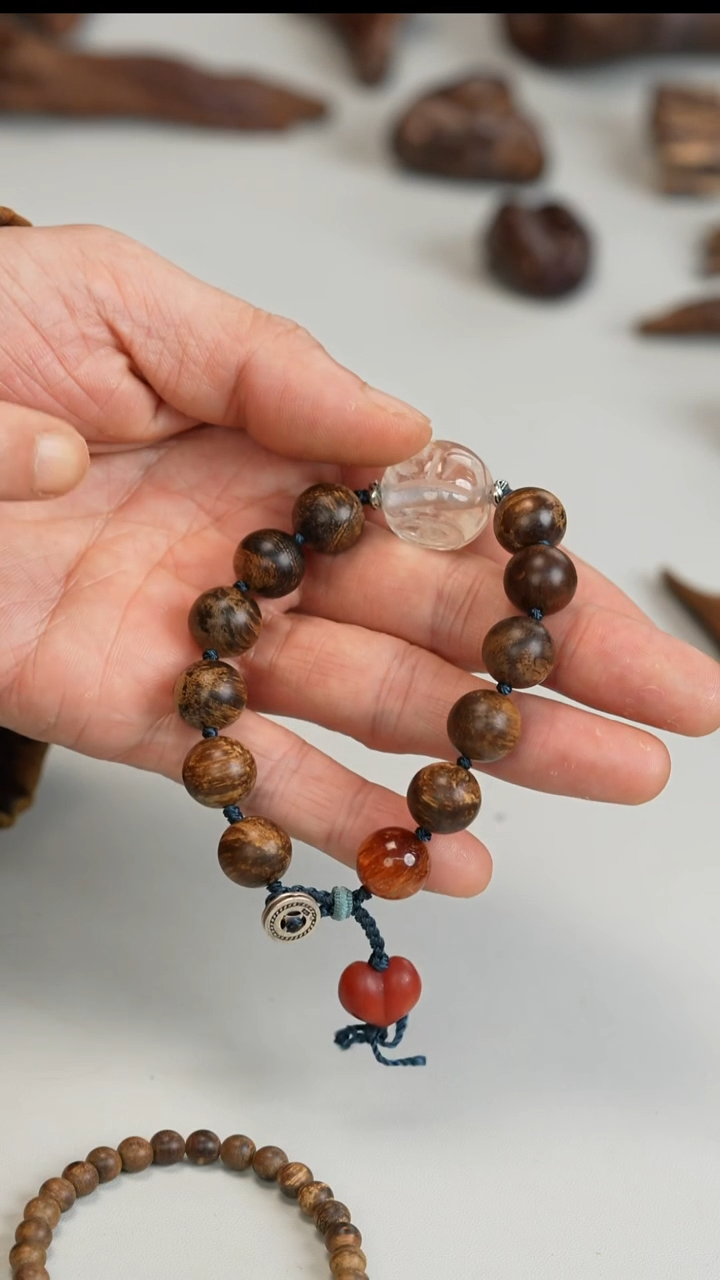 沉香沉香碎屑加雅布拉九分沉12mm+单圈