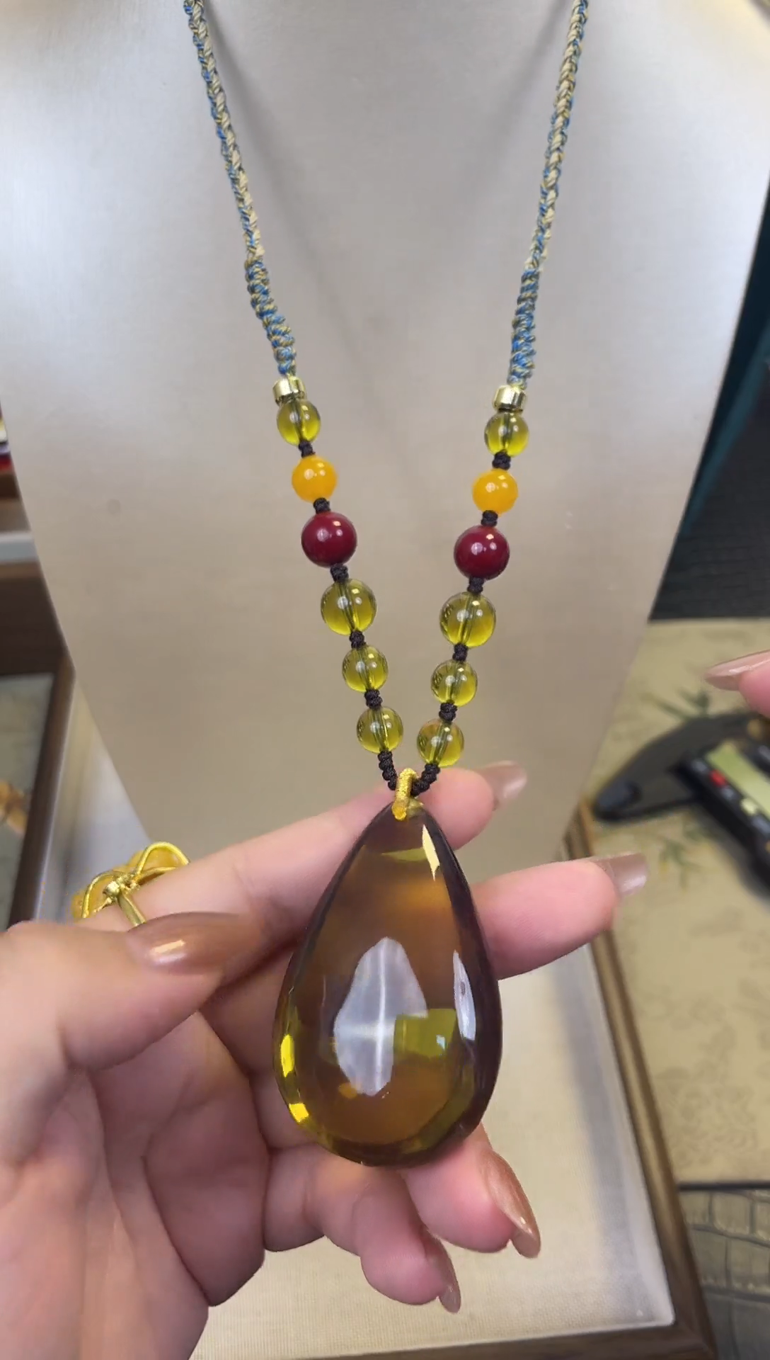 蓝珀项链未镶嵌项链