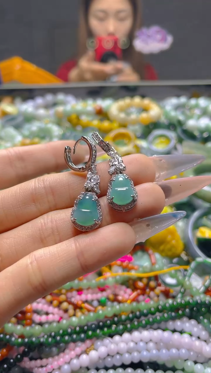 颈饰未镶嵌翡翠/D/翡翠A货，一件也是批发价