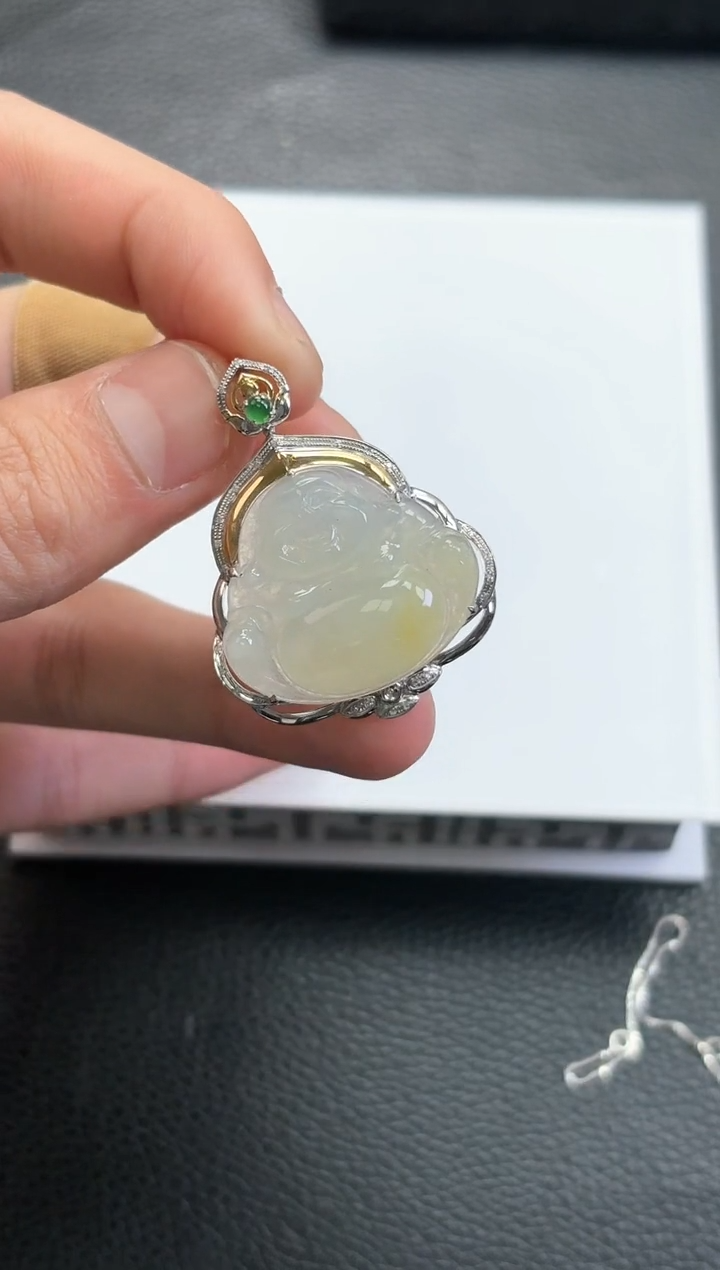 【闪购商品】翡翠颈饰18K金镶嵌佛公