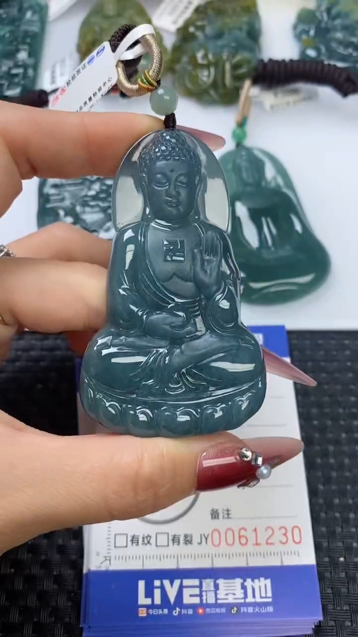 【闪购商品】翡翠颈饰未镶嵌1111111111111111