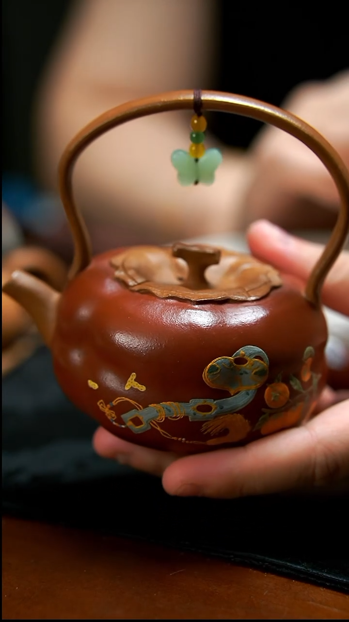 茶壶紫砂柿子如意提梁壶