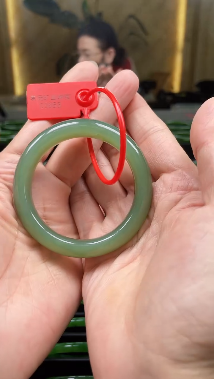 和田玉（碧玉）手镯未镶嵌微*653