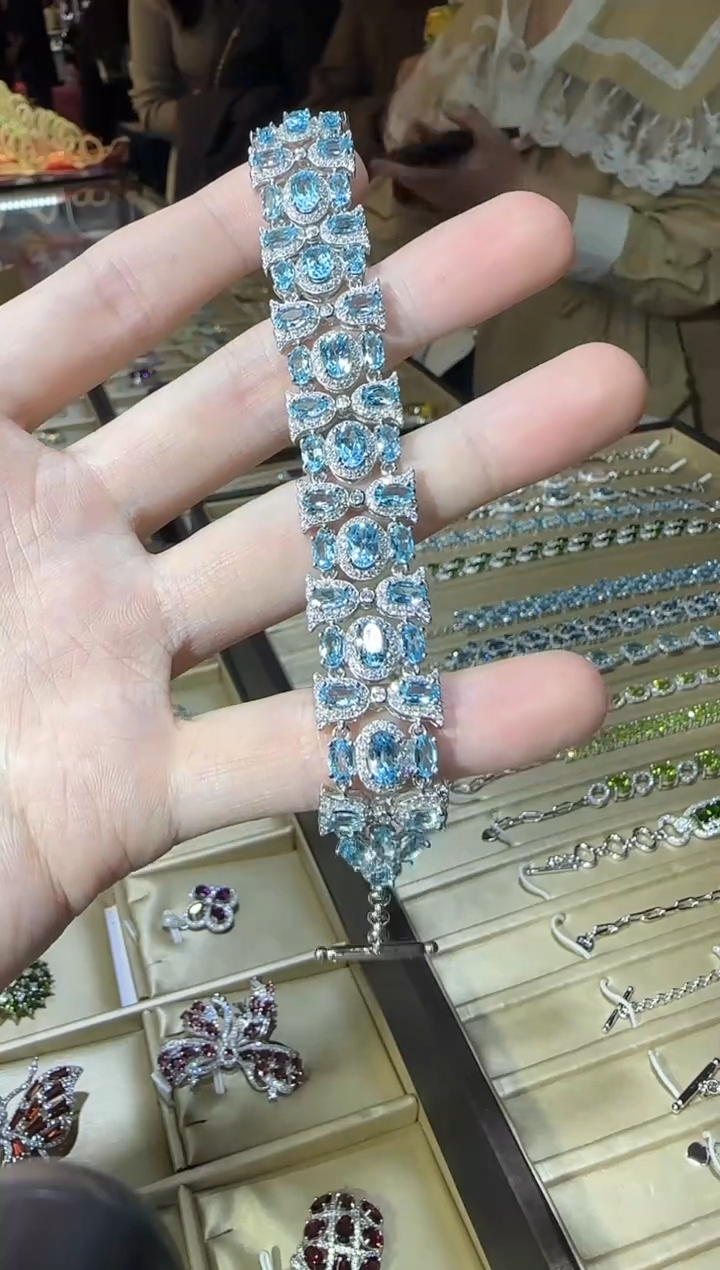 银S925镶嵌托帕石手链高级款瑞士蓝