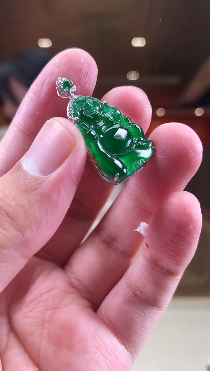 【闪购商品】翡翠颈饰未镶嵌        *717