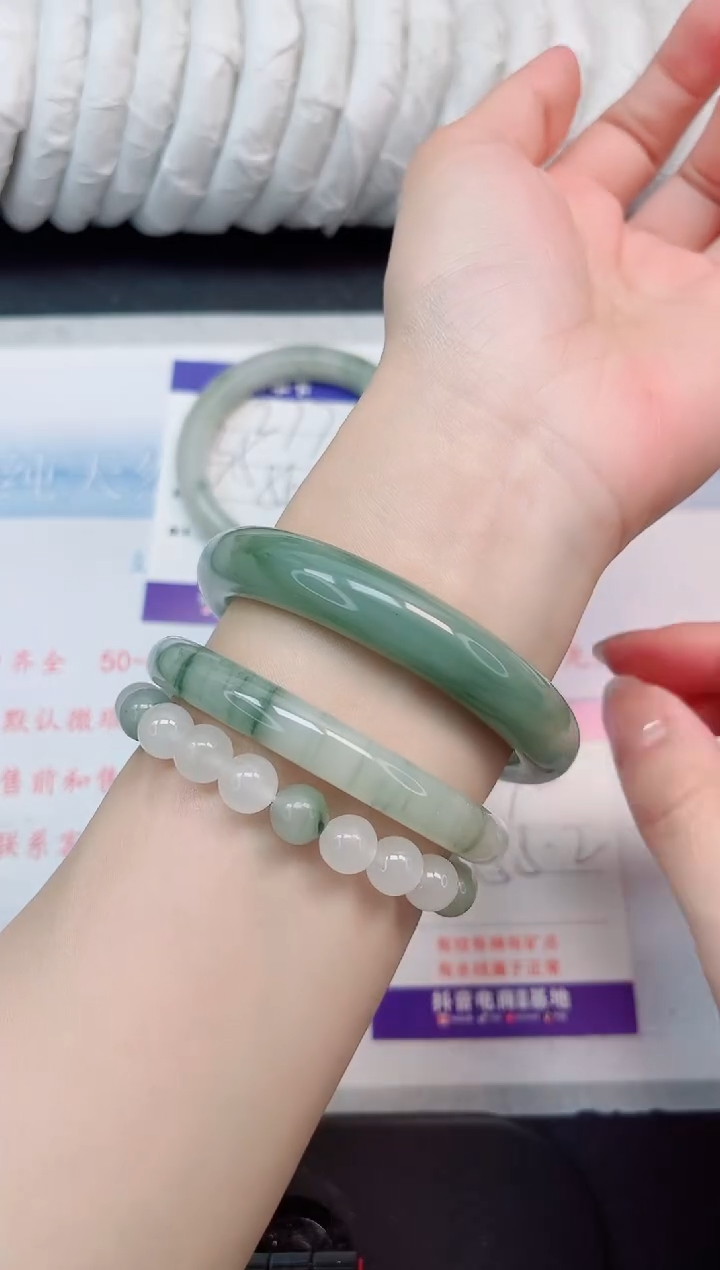 【闪购商品】石英质玉手镯未镶嵌278#58.2