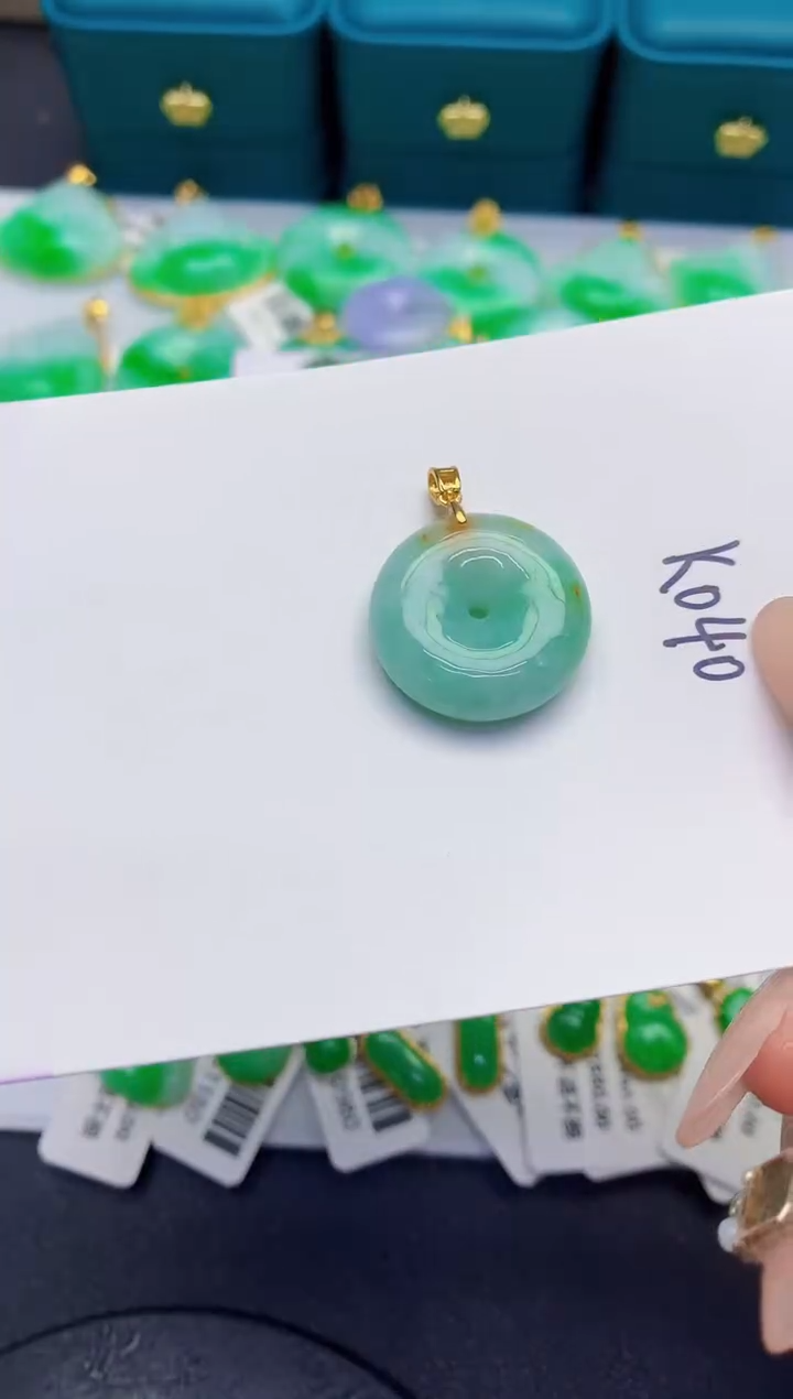 颈饰未镶嵌翡翠缅甸天然翡翠A货