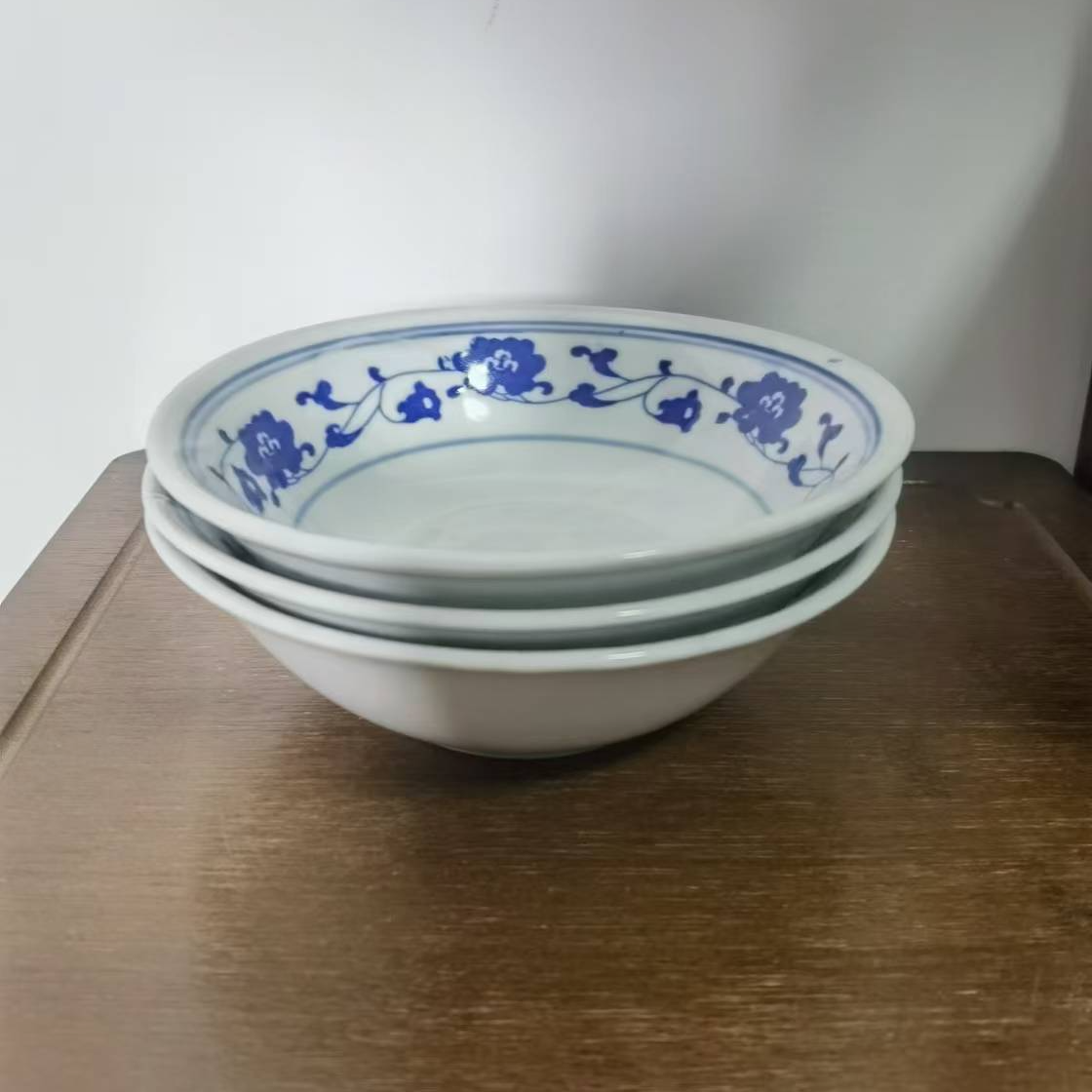 微瑕景德镇釉下彩青花缠枝芙蓉陶瓷碗三个
