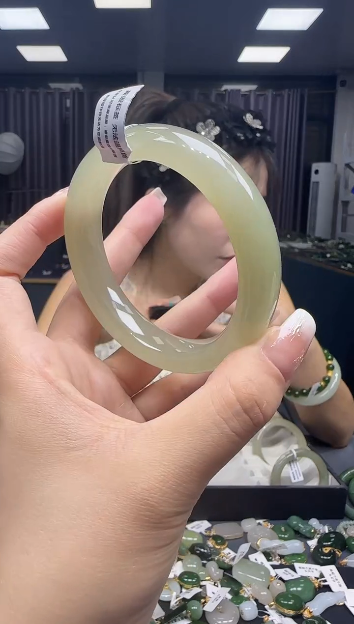 和田玉手镯未镶嵌59