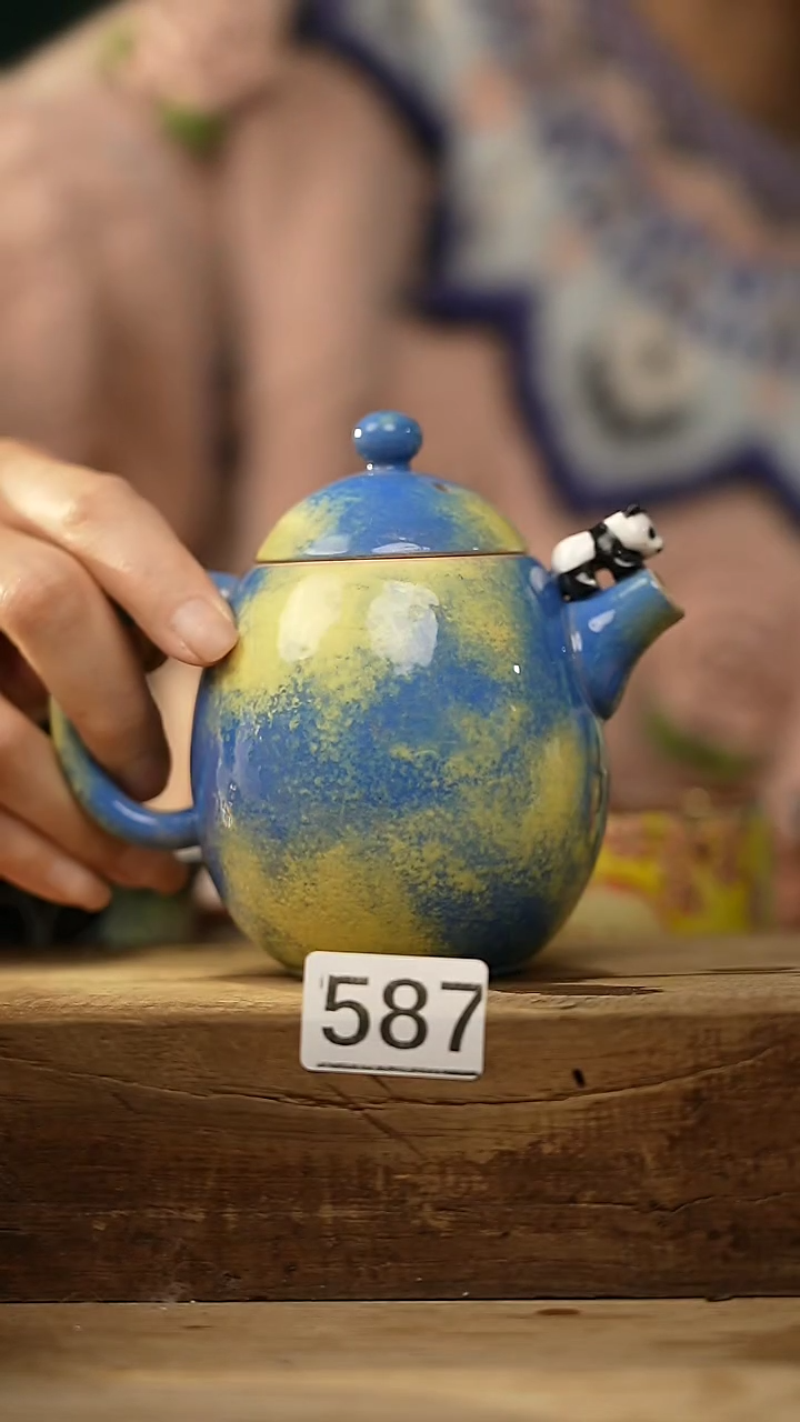 【闪购商品】瓷片趴趴熊系列·设计师贰渔手作 小壶