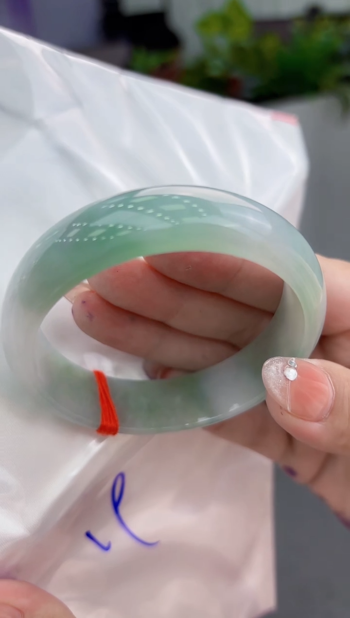 【闪购商品】翡翠手镯未镶嵌翡翠手镯