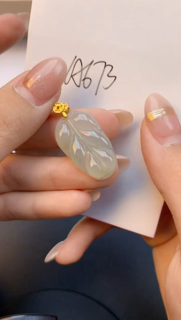 颈饰未镶嵌翡翠天然缅甸a货翡翠百元以上9元证书费自理