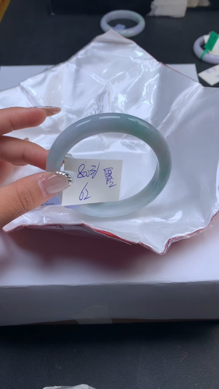 【闪购商品】翡翠手镯未镶嵌天然缅甸A货翡翠手镯