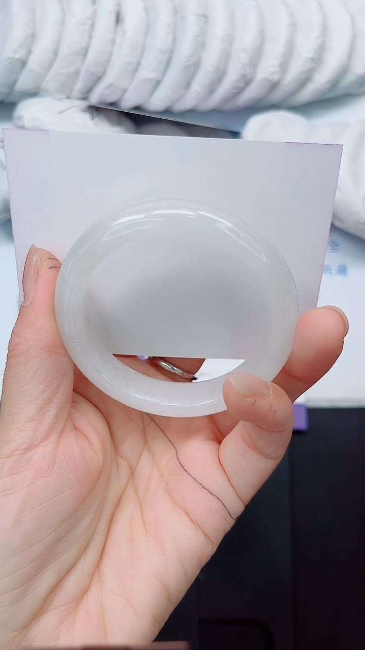 石英质玉手镯未镶嵌63-52.3