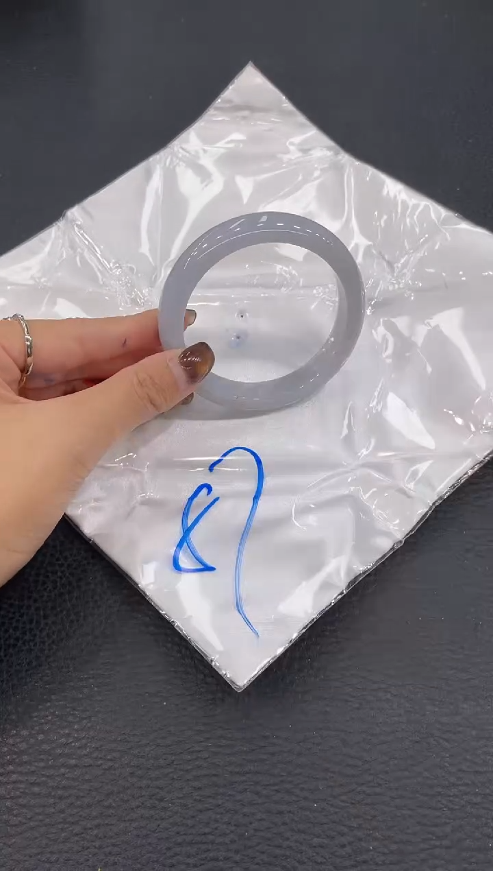 【闪购商品】翡翠手镯未镶嵌手镯