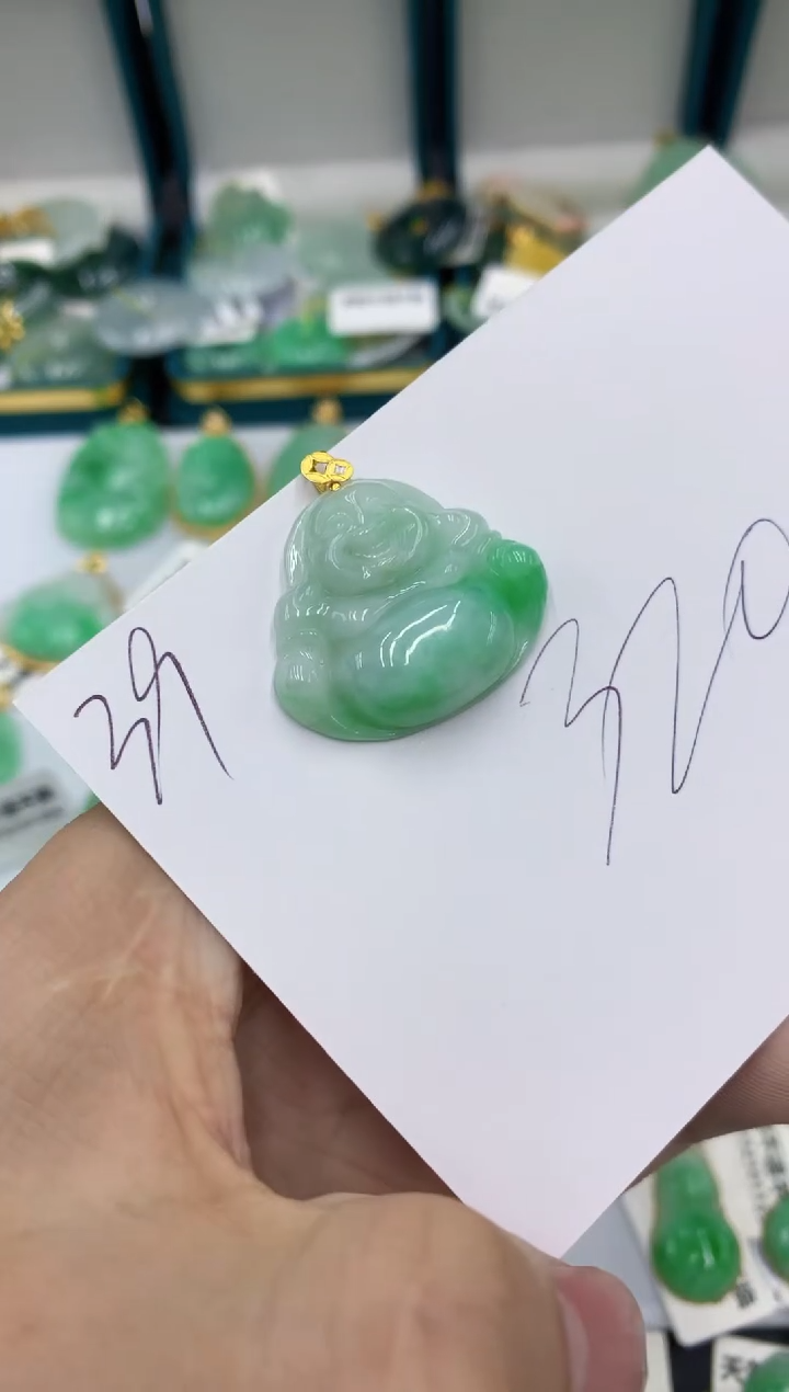 【闪购商品】翡翠颈饰18K金镶嵌翡翠