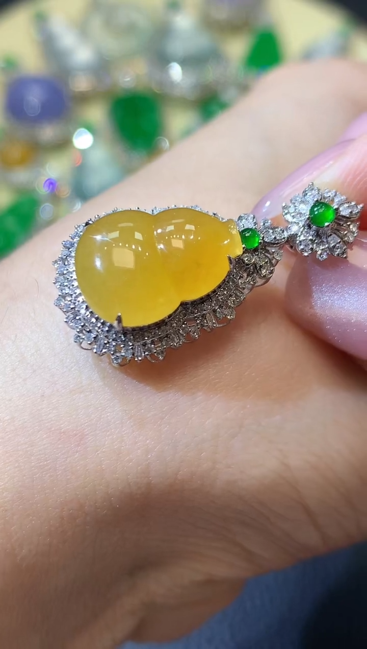 【闪购商品】翡翠吊坠(不含链)18K金镶嵌D26