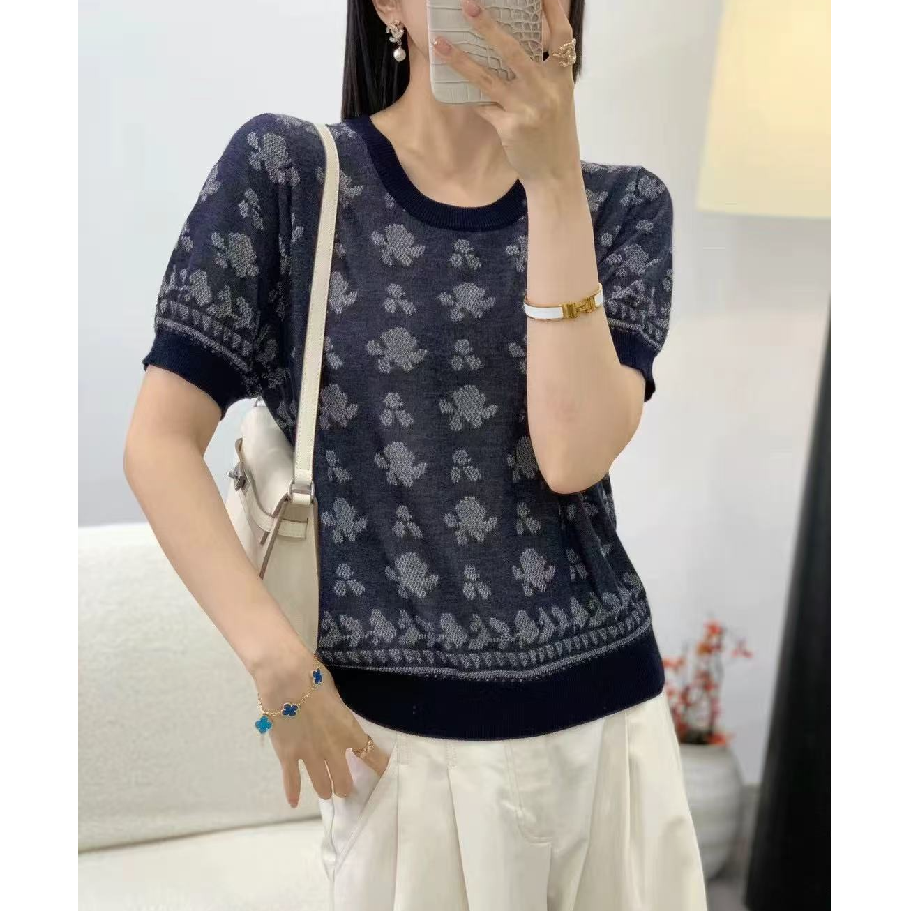 莱赛尔天丝~复古花朵提花刺绣夏季气质套头女针织质上衣