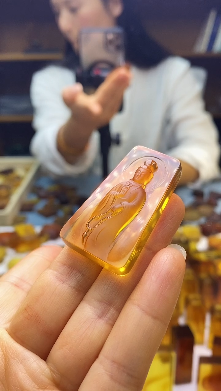 琥珀颈饰未镶嵌SN91-72（观音）