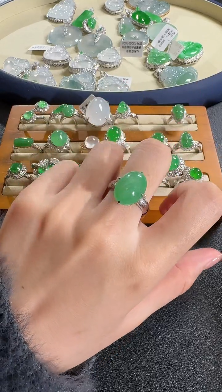 【闪购商品】翡翠戒指18K金镶嵌【源头工厂】钻石镶嵌