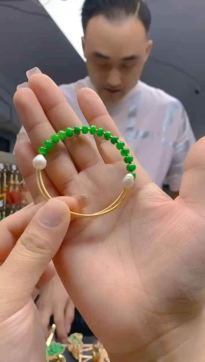 【闪购商品】翡翠耳饰合金327翡翠手镯