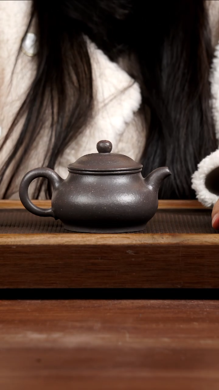 【闪购商品】紫砂茶壶8目粗砂天青潘壶250CC