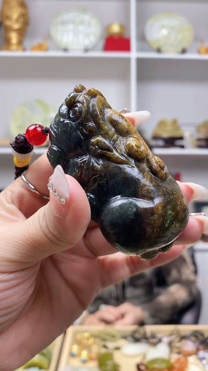 颈饰未镶嵌和田玉  