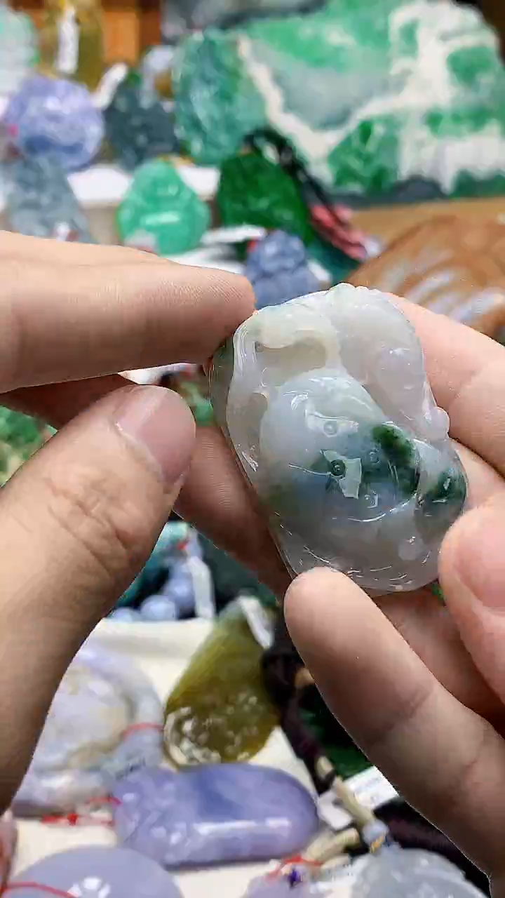 颈饰未镶嵌翡翠天然A货翡翠