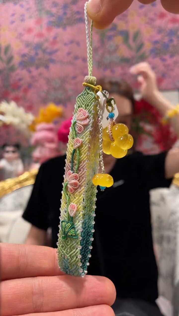 【闪购商品】琥珀裸石未镶嵌蜜蜡花花