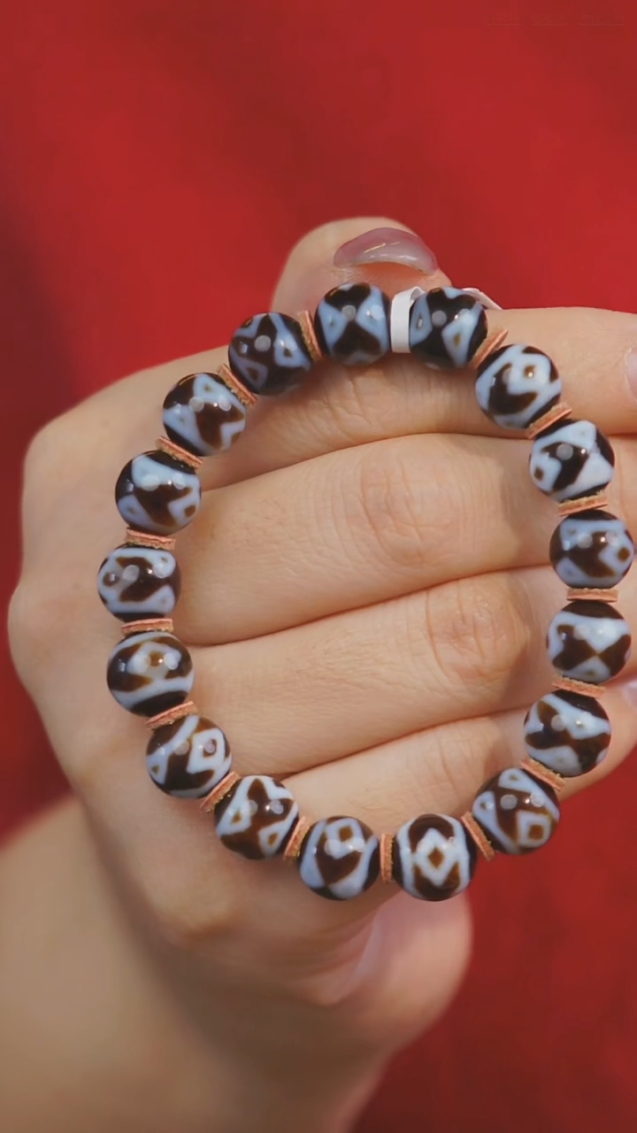 【闪购商品】玛瑙/玉髓手串未镶嵌多样性发其一