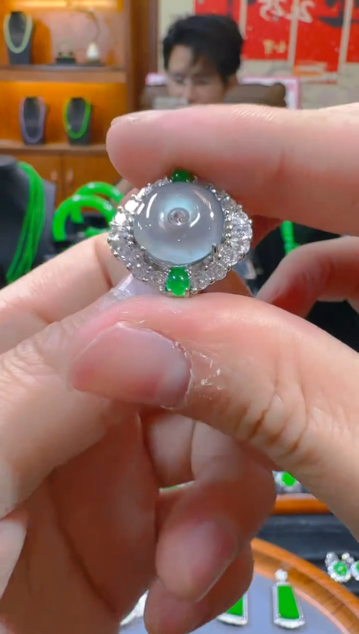 翡翠戒指未镶嵌天然a货翡翠