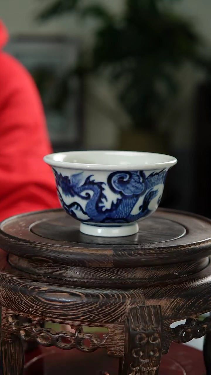 【闪购商品】010小王严选青花龙纹画片带内绘压手杯