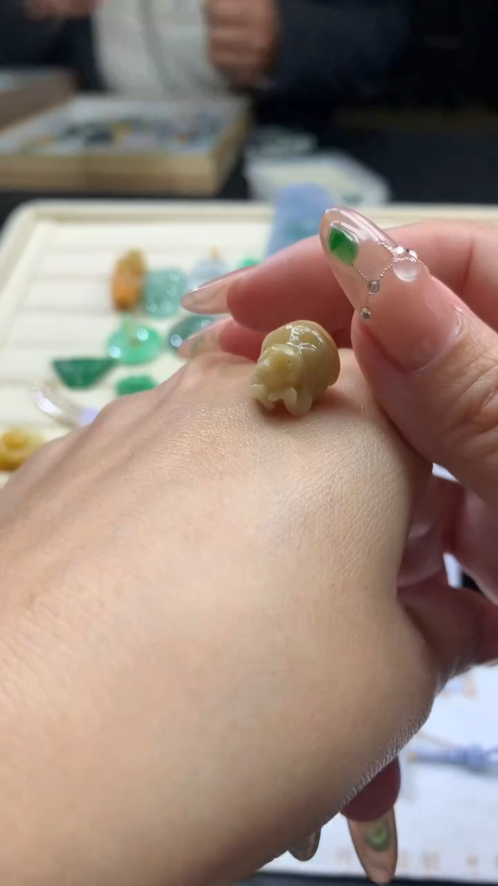 【闪购商品】定制翡翠未镶嵌翡翠