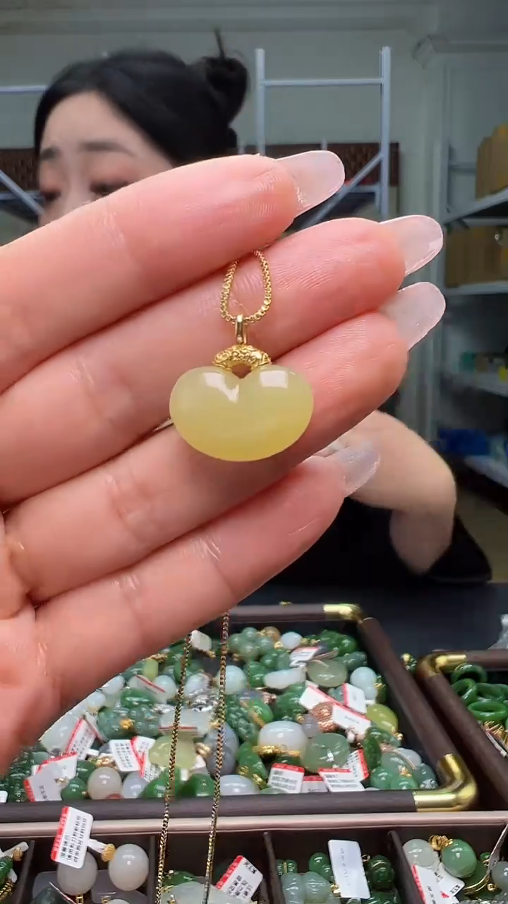 颈饰银S925镶嵌和田玉（多样性发货.发其一)12.03.13