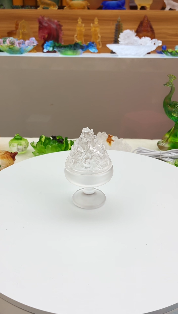 手工艺品琉璃白色博山香炉10*6*4公分