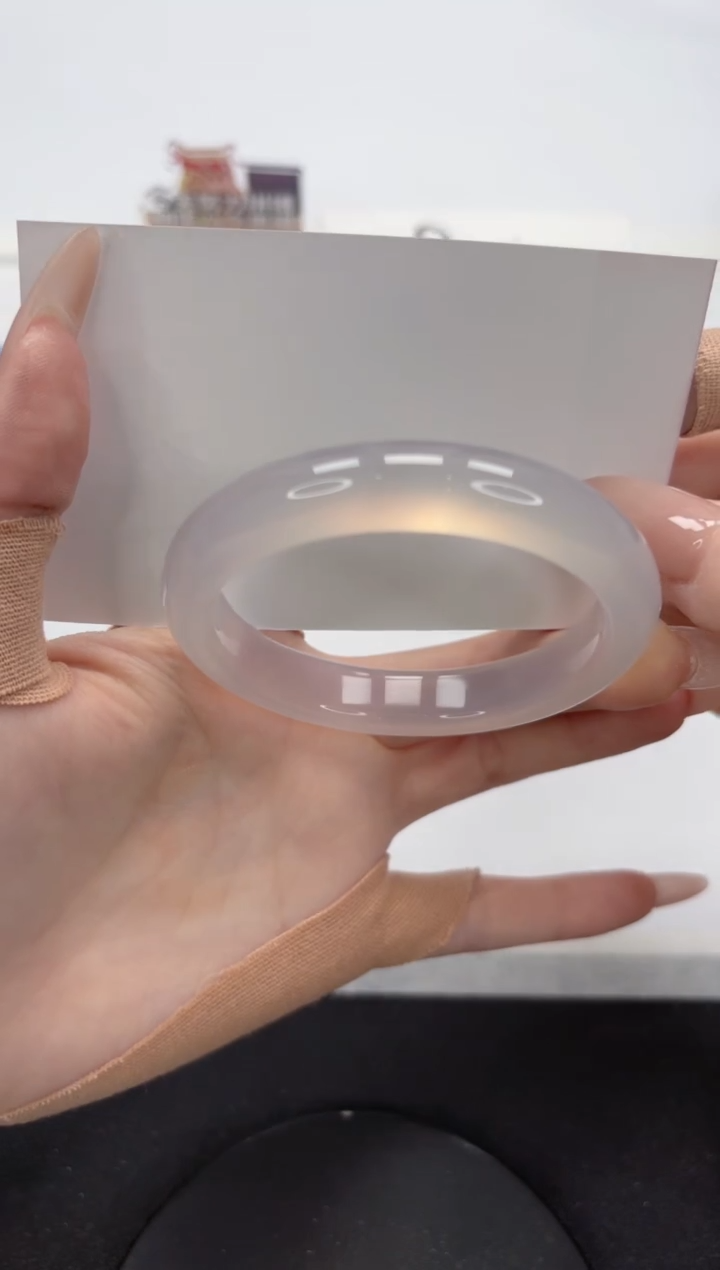 【闪购商品】石英质玉手镯未镶嵌A241-54.6