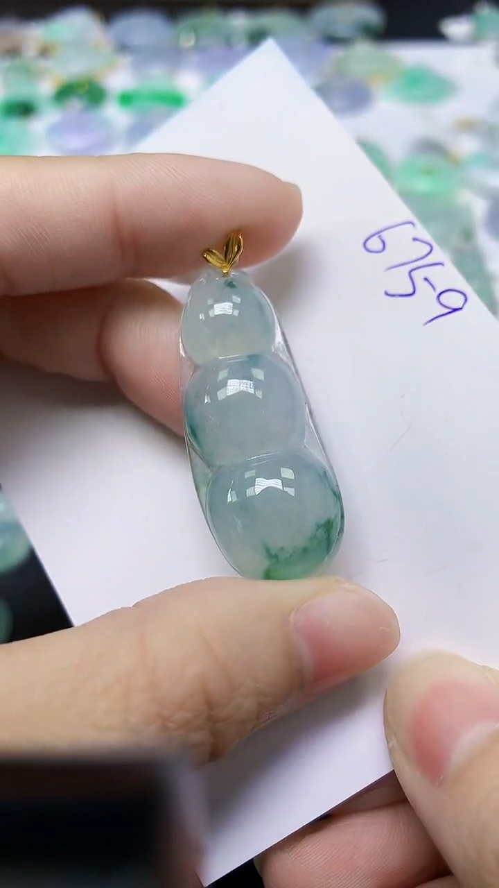 翡翠18K金镶嵌颈饰天然自然緬甸A貨翡翠